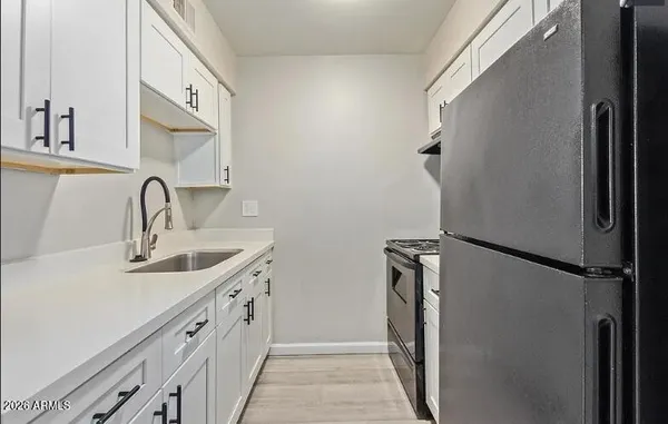 $825 | 2942 North 34th Place, Unit 5, Phoenix, AZ 85018