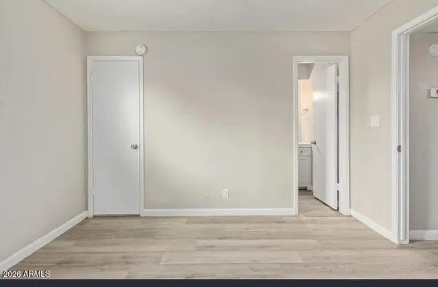 $899 | 2942 North 34th Place, Unit 5, Phoenix, AZ 85018