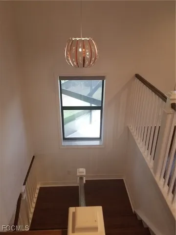 a view of livingroom with furniture