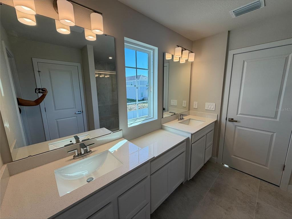 4511 Arden Way Lakewood Ranch, FL 34211 - Photo 4 of 8