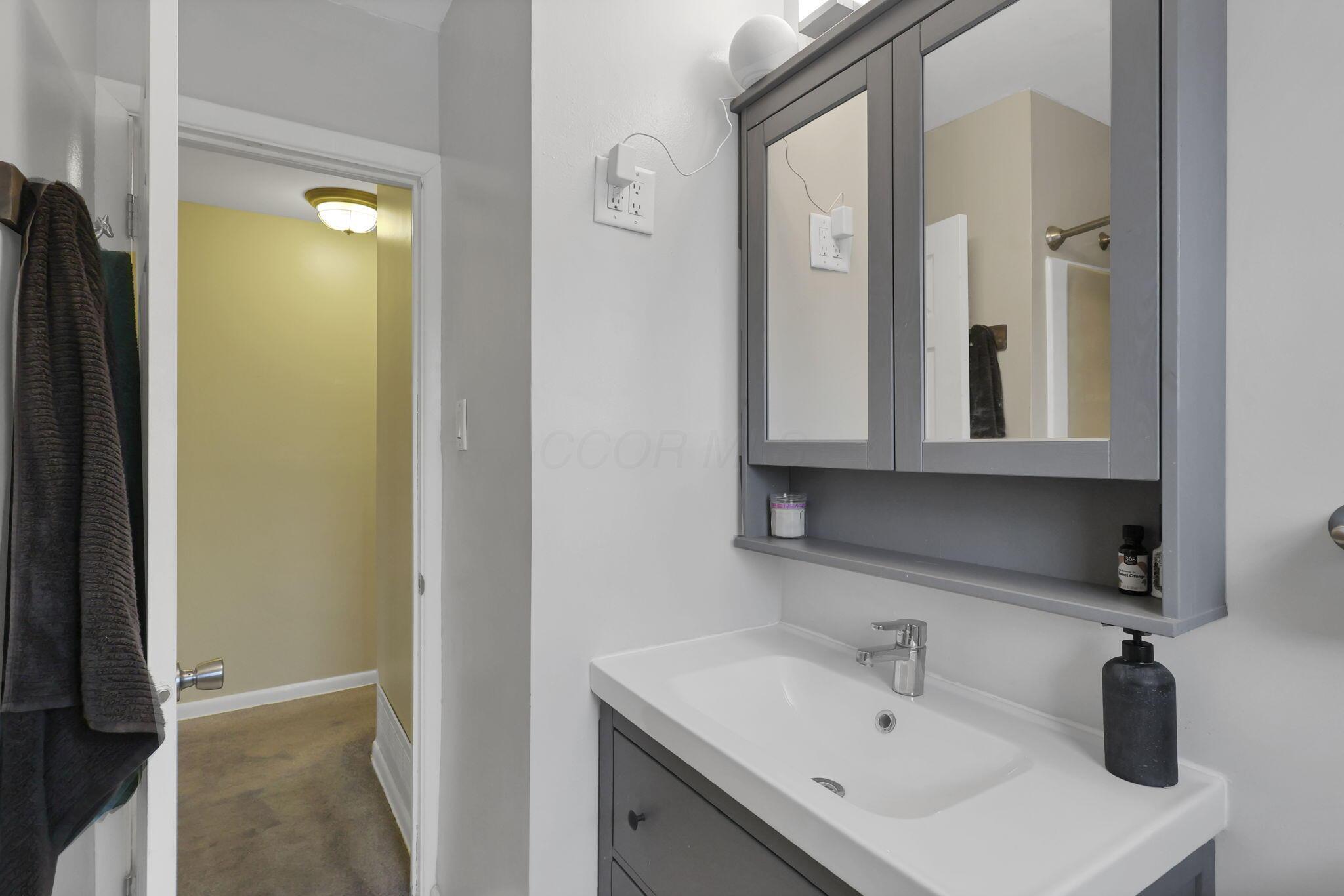 1065 Bernard Road Columbus, OH 43221 - Photo 28 of 58 Additional View