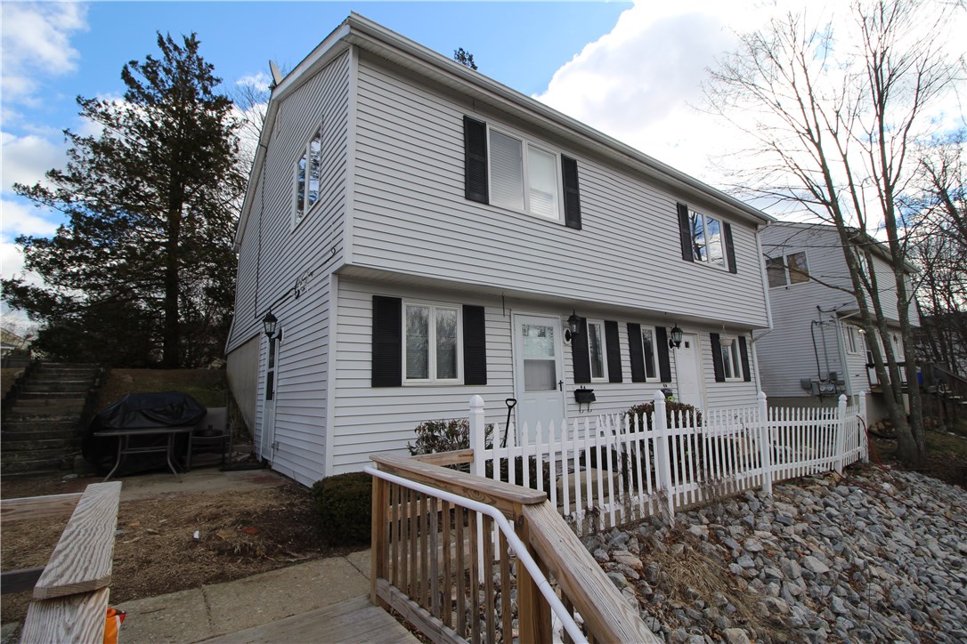 4 Beacon Street Westerly, RI 02891 - Photo 1 of 13 Gallery Image 1