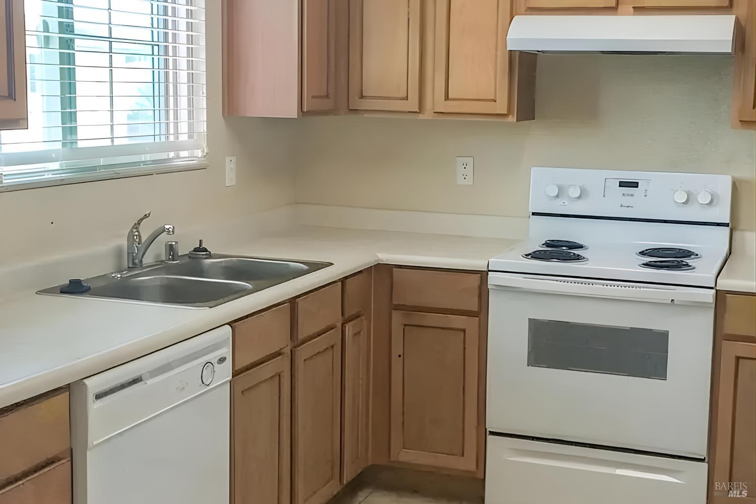 2476-2480 Avignon Circle Santa Rosa, CA 95403 - Photo 17 of 26