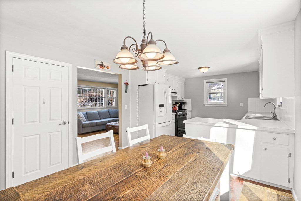 371 Trull Road Tewksbury, MA 01876 - Photo 14 of 41 Gallery Image 14
