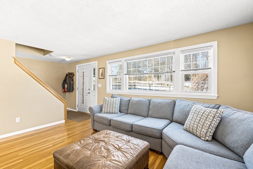 371 Trull Road Tewksbury, MA 01876 - Photo 7 of 41 Gallery Image 7