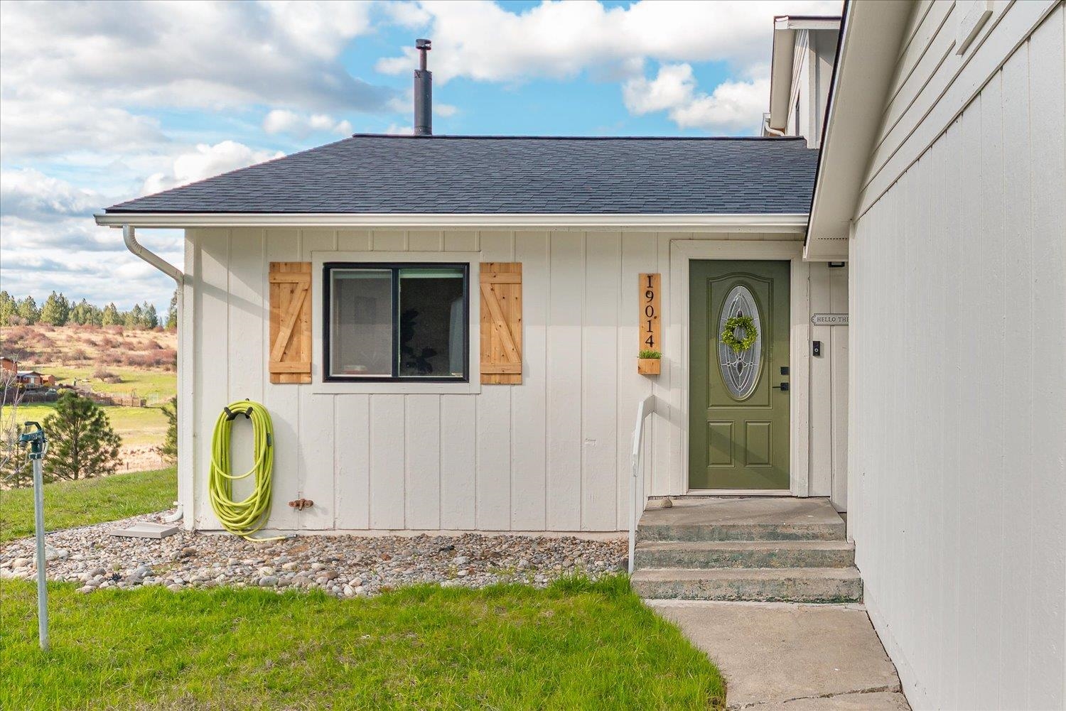 19014 North Halliday Road Mead, WA 99021 - Photo 3 of 49