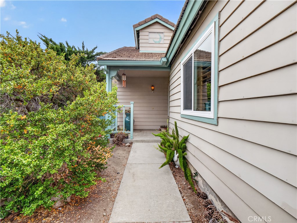 31202 Quail Valley Road Castaic, CA 91384 - Photo 2 of 25