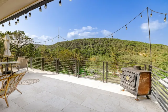 a view of a terrace with sky view