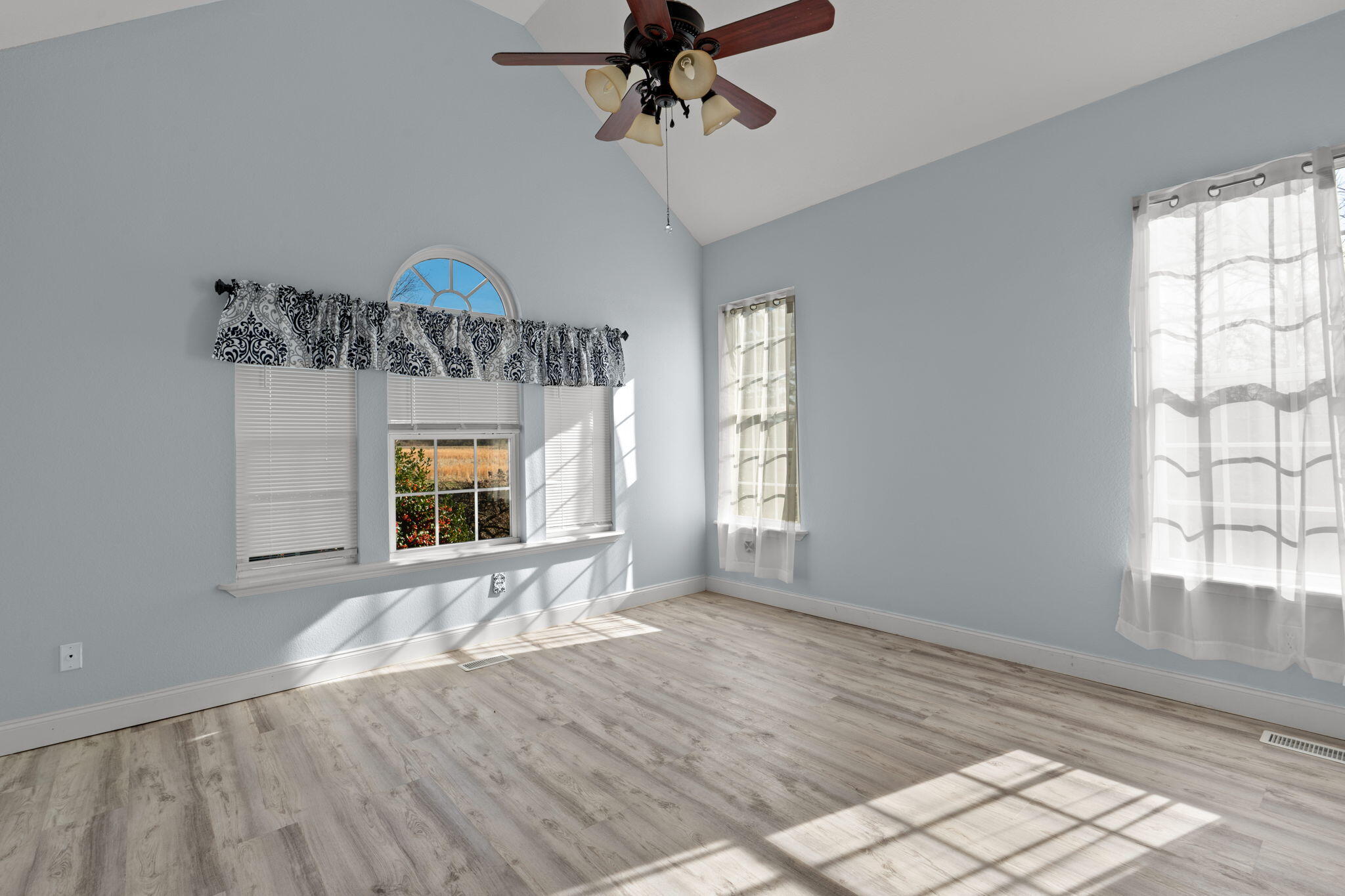 4391 Highway 225 Chatsworth, GA 30705 - Photo 26 of 41 31-web-or-mls-Chatsworth-Misty N-31