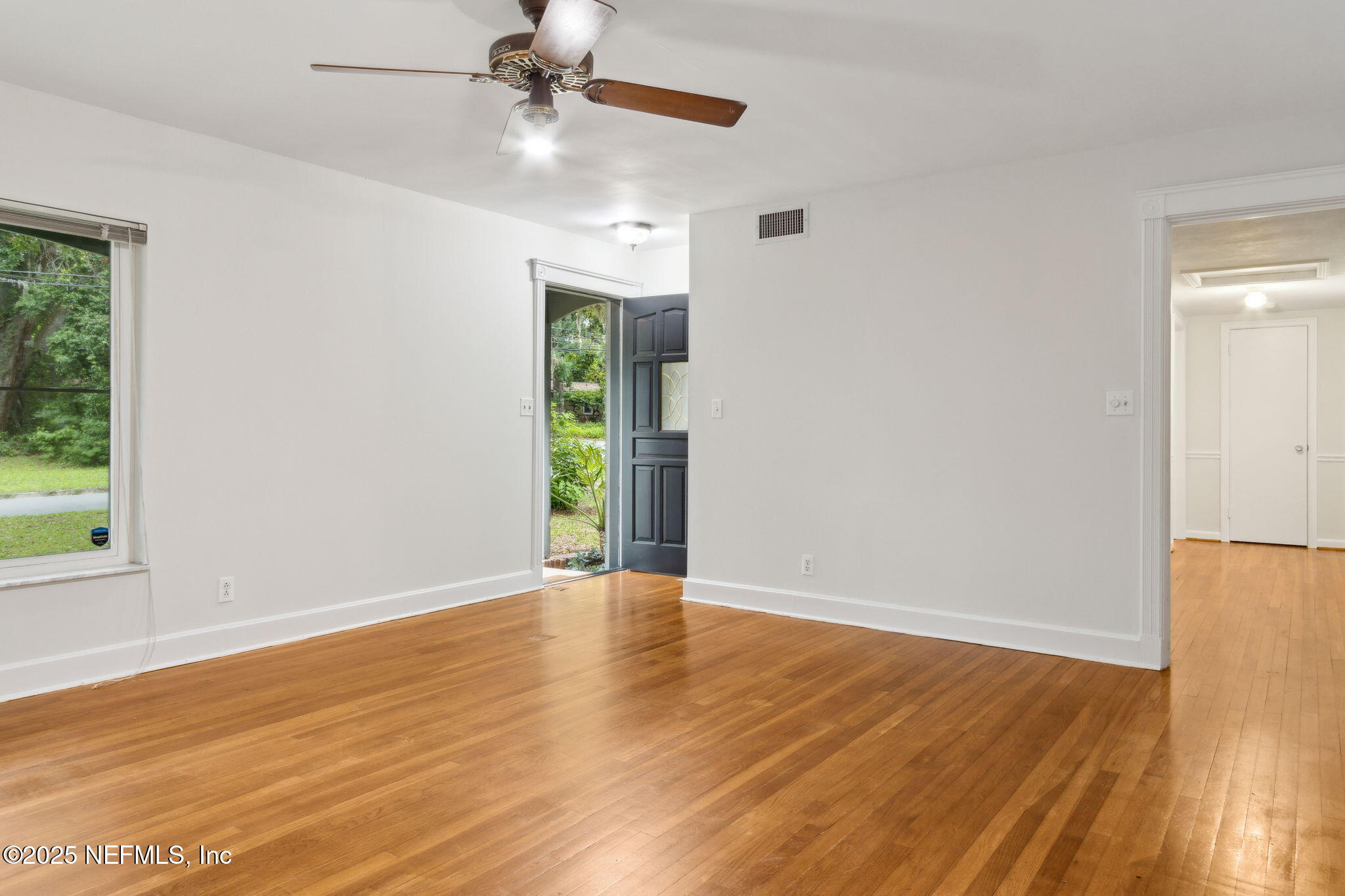 2520 Elbow Road Orange Park, FL 32073 - Photo 5 of 62 Living Room Looking At Front Door