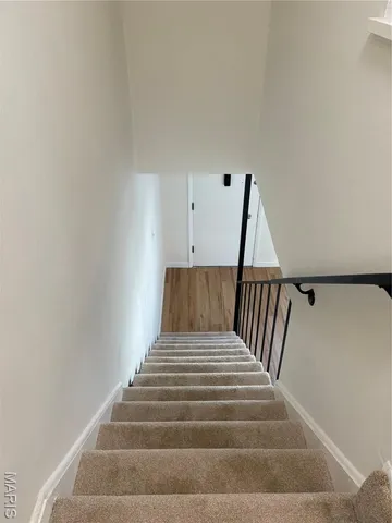 $85,900 | 8787 Sieloff Drive, Hazelwood, MO 63042