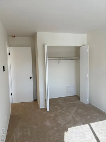 $85,900 | 8787 Sieloff Drive, Hazelwood, MO 63042