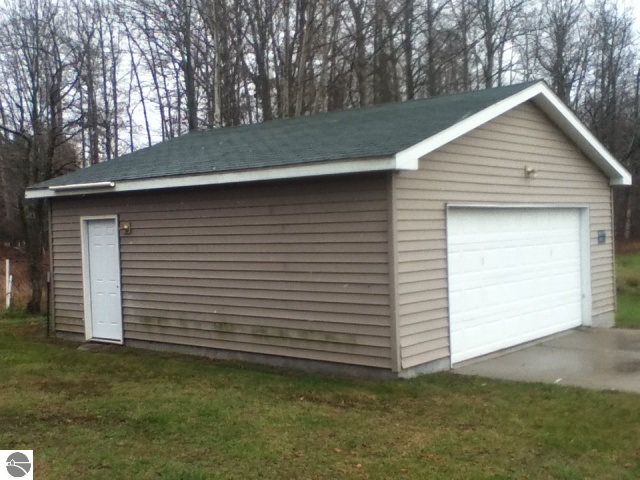 379 West Townsend Road Twining, MI 48766 - Photo 12 of 15 1779303-11.JPG