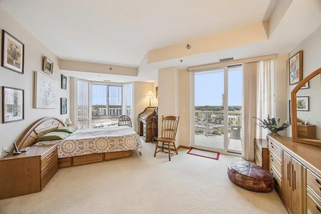 $279,900 | 6600 Lyndale Avenue South, Unit 700, Richfield, MN 55423