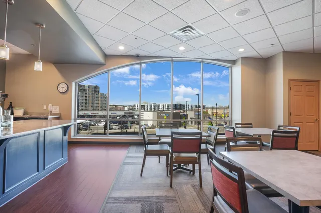 $279,900 | 6600 Lyndale Avenue South, Unit 700, Richfield, MN 55423