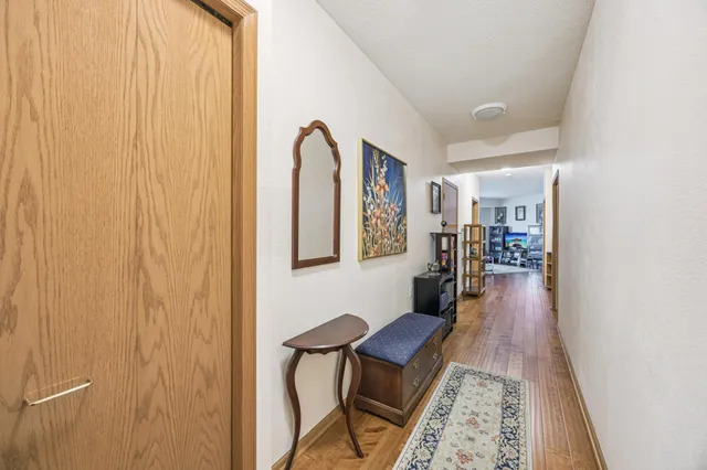 $279,900 | 6600 Lyndale Avenue South, Unit 700, Richfield, MN 55423