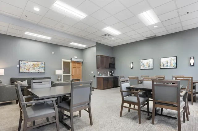 $279,900 | 6600 Lyndale Avenue South, Unit 700, Richfield, MN 55423