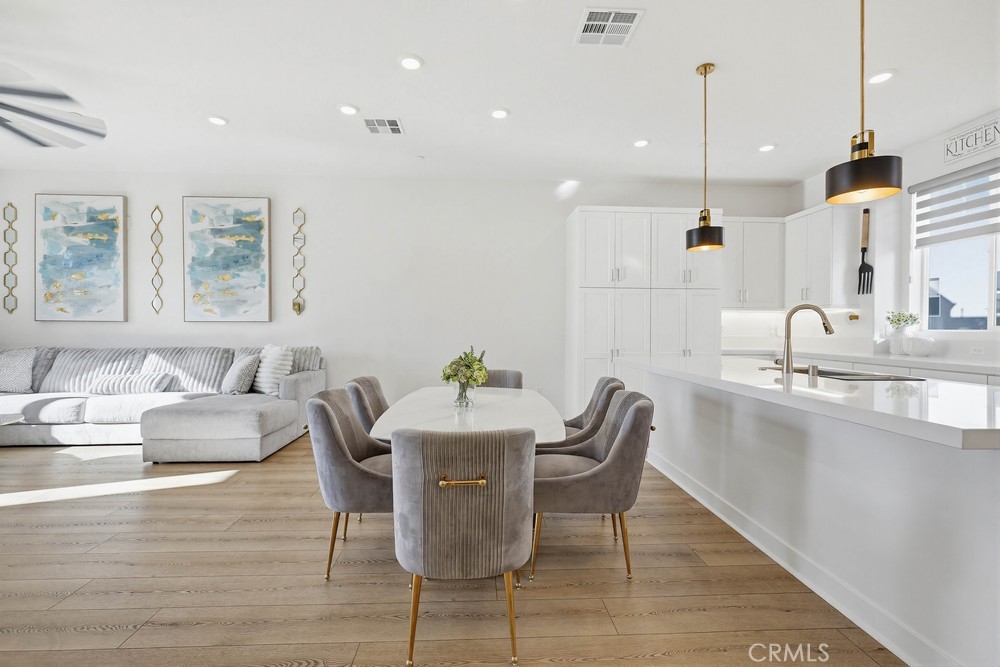 104 Restore Irvine, CA 92618 - Photo 8 of 35 Open layout