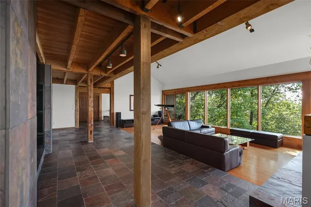 $1,650,000 | 1602 Wolf Trail Road, Wildwood, MO 63021