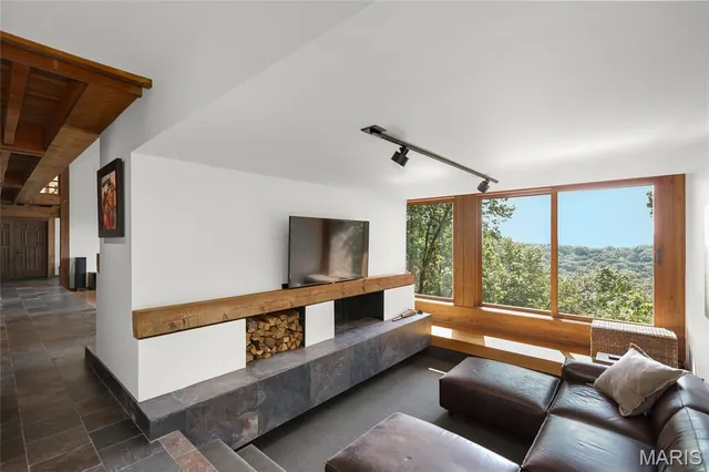 $1,650,000 | 1602 Wolf Trail Road, Wildwood, MO 63021