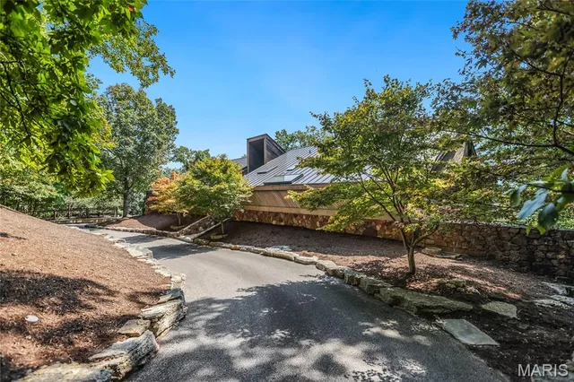 $1,650,000 | 1602 Wolf Trail Road, Wildwood, MO 63021