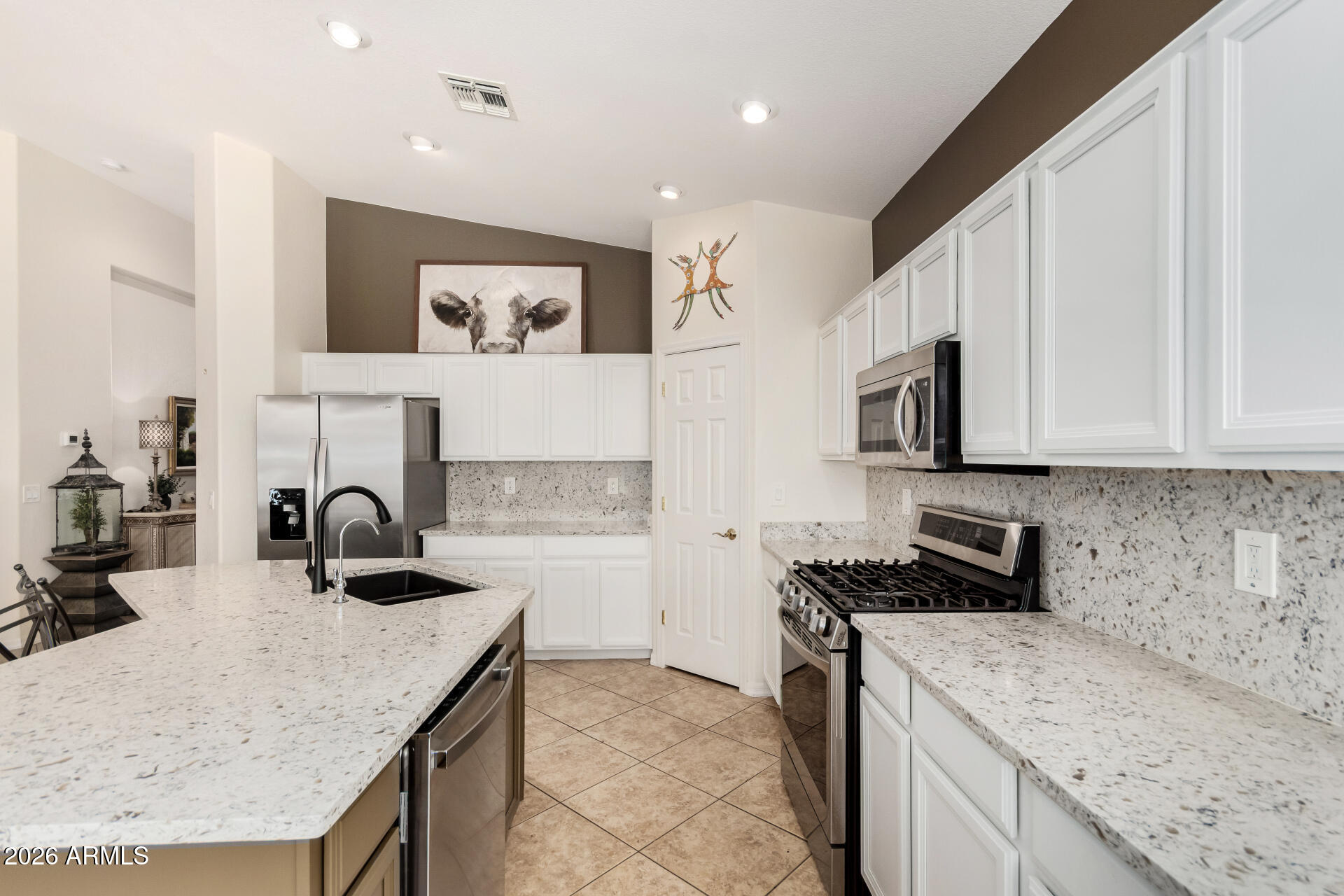 4677 East Mia Lane Gilbert, AZ 85298 - Photo 7 of 30 Mia Lane - Trilogy @ Power Ranch