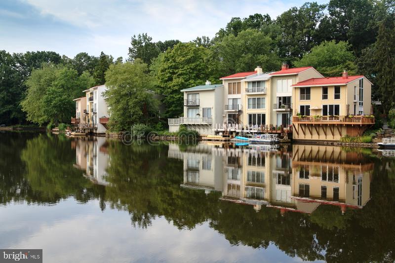 1329 Northgate Square Reston, VA 20190 - Photo 32 of 36 More Lakes!