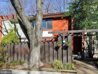 1329 Northgate Square Reston, VA 20190 - Photo 6 of 36 Front