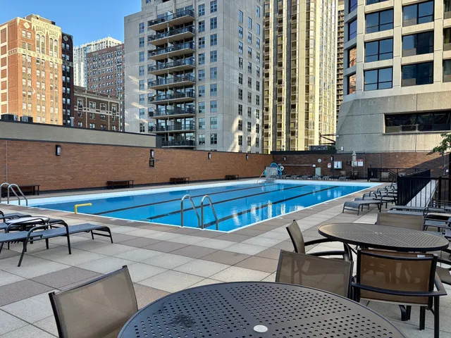 $395,000 | 1030 North State Street, Unit 35K, Chicago, IL 60610