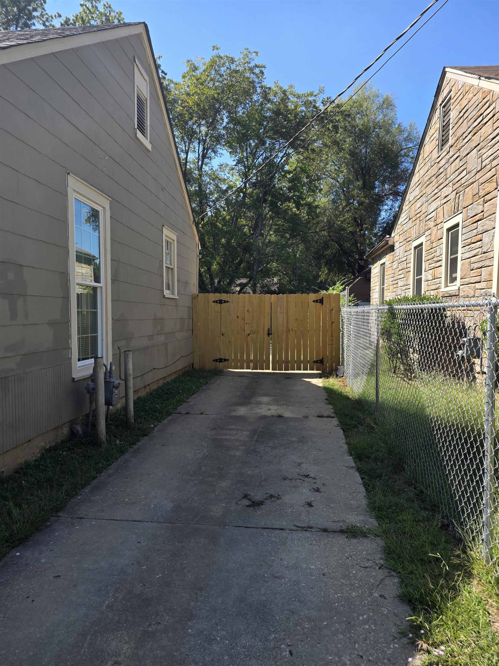775 Pope Street Memphis, TN 38112 - Photo 2 of 13 a view of backyard of house