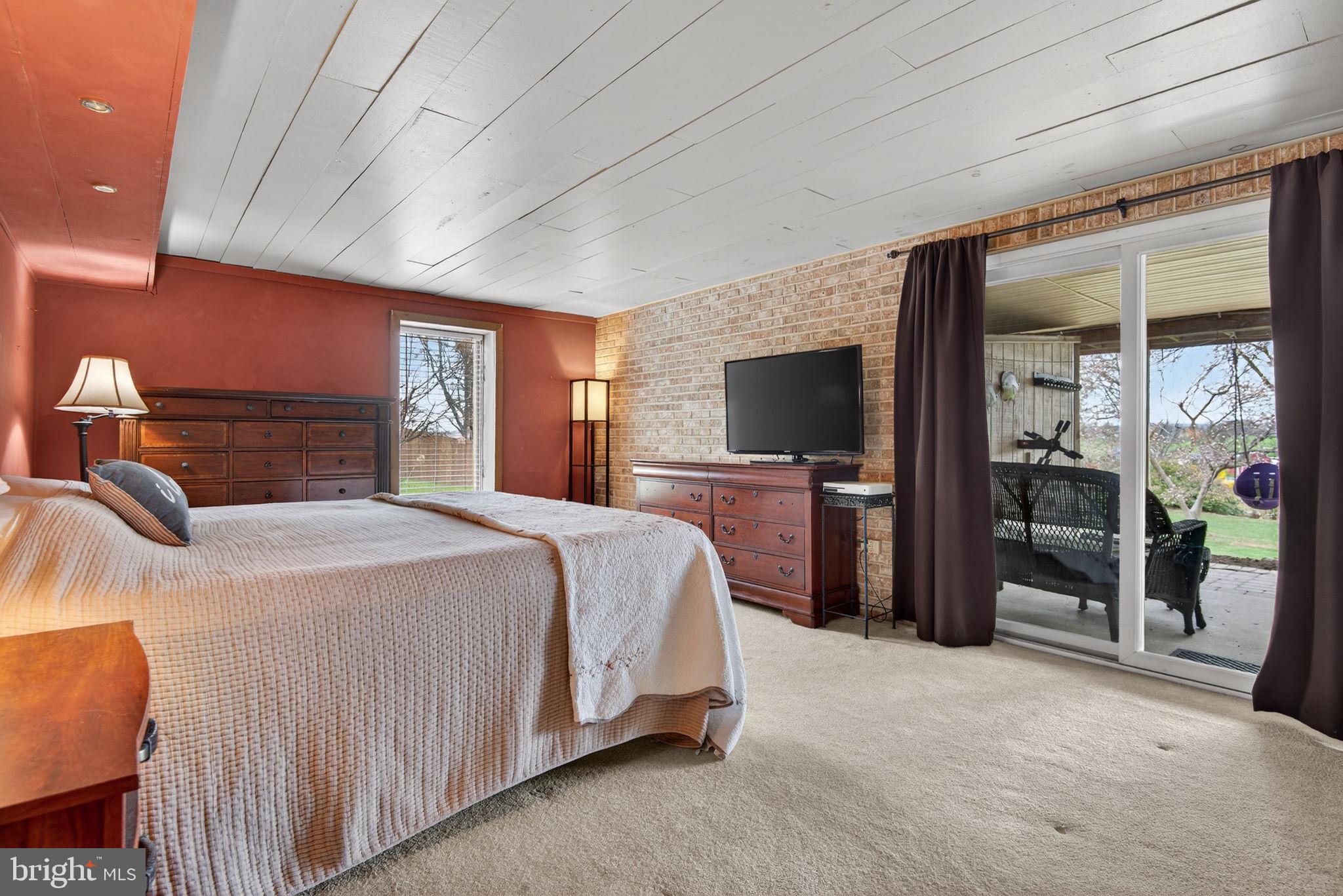 579 Hi View Drive Lititz, PA 17543 - Photo 32 of 55 Slider opens to the patio