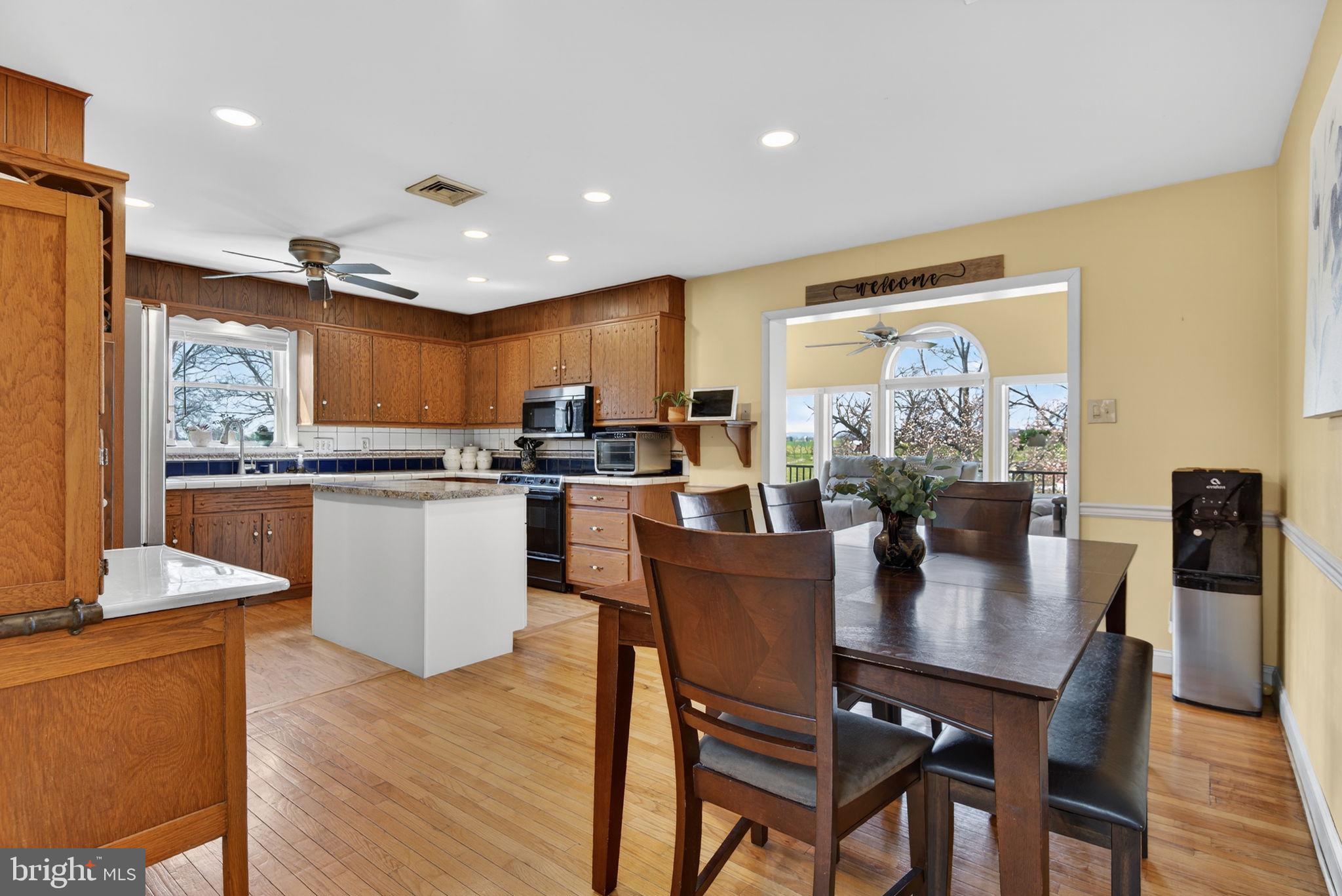 579 Hi View Drive Lititz, PA 17543 - Photo 8 of 55 Spacious kitchen/dining combo