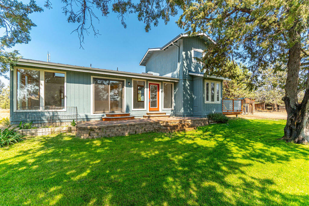 14535 Southwest Chickadee Road Terrebonne, OR 97760 - Photo 1 of 33 RileyVisuals-1