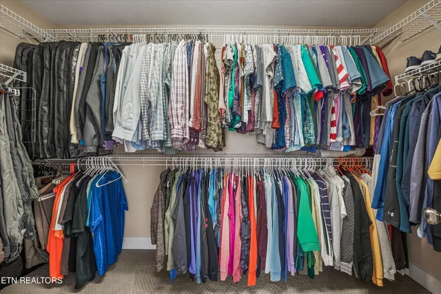 $875,000 | 713 Fox Dale Lane, Knoxville, TN 37934