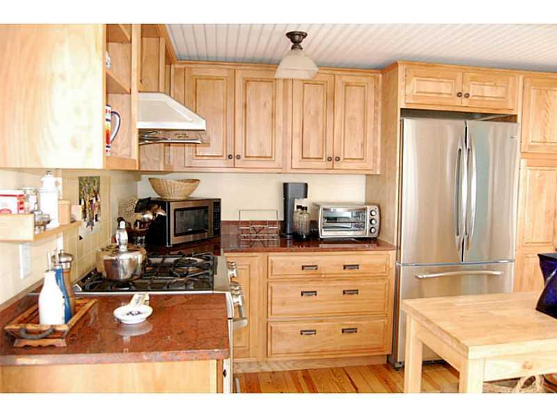 10 Elden Point Road Bailey Island, ME 04003 - Photo 3 of 31 Kitchen.