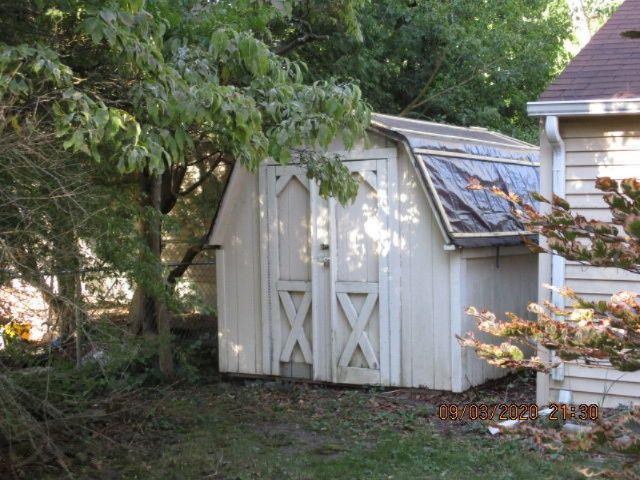 625 Aue Road Muskegon, MI 49441 - Photo 9 of 11 IMG_3623