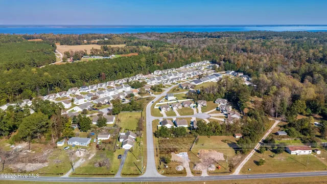 $349,900 | 433 Peregrine Ridge Drive, New Bern, NC 28560