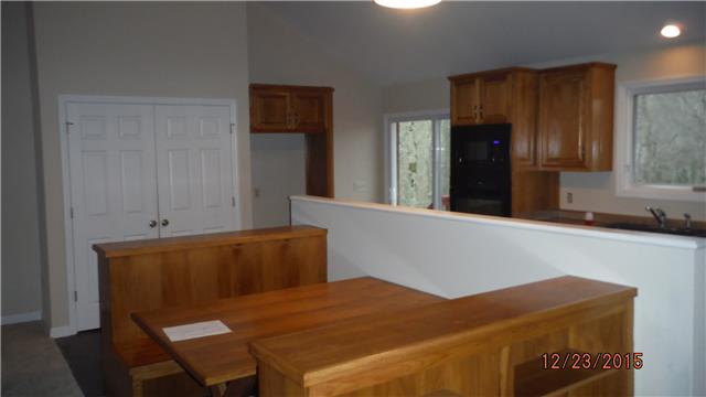 1136 Ridgecrest Road Kingston Springs, TN 37082 - Photo 7 of 14 dining area