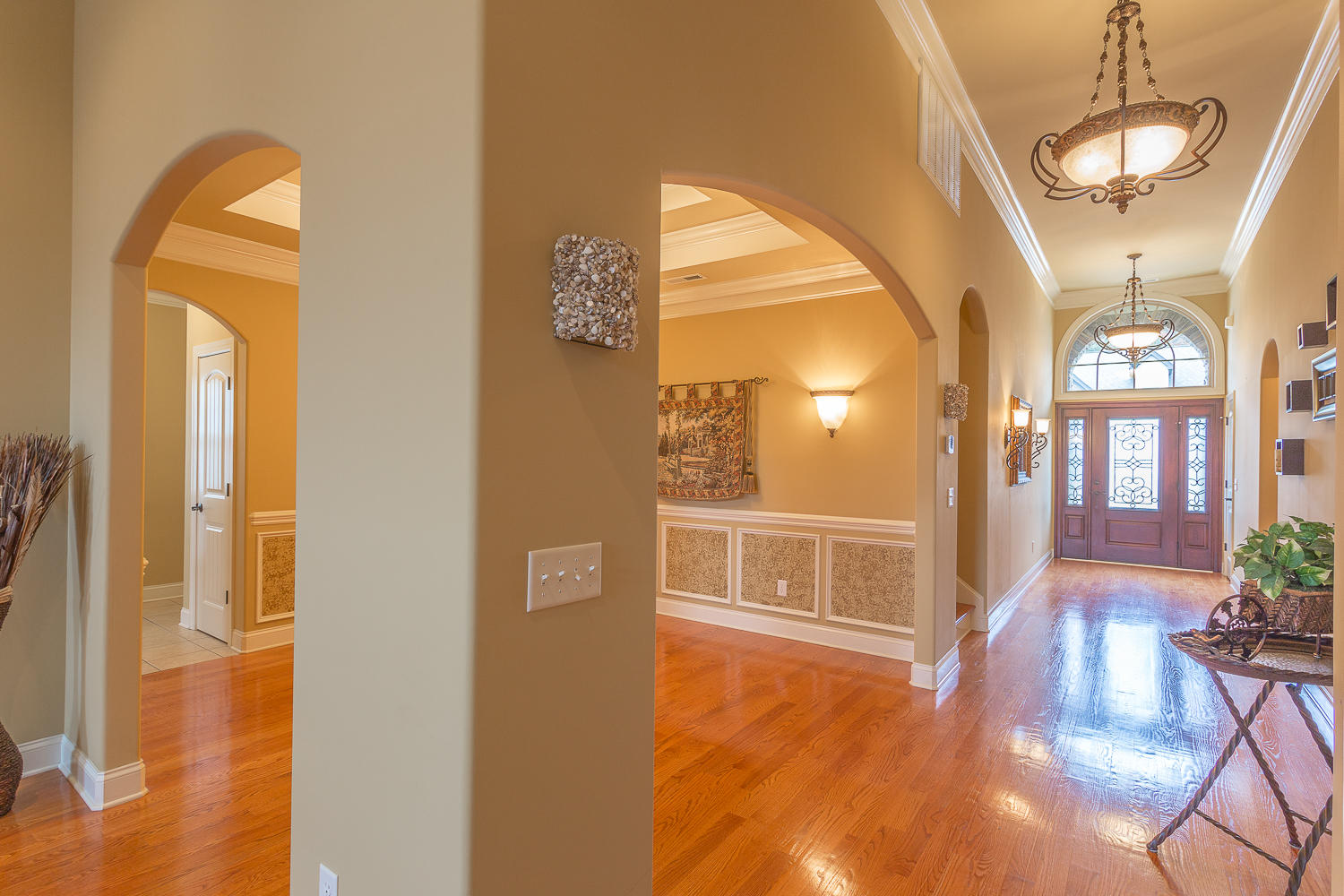 6625 Kenton Ridge Circle, Unit 42 Chattanooga, TN 37421 - Photo 9 of 18 Foyer, Great Room, Dining Room