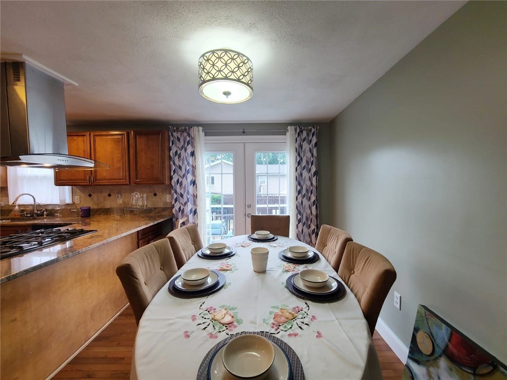 140 Rutland Street Cranston, RI 02920 - Photo 11 of 27