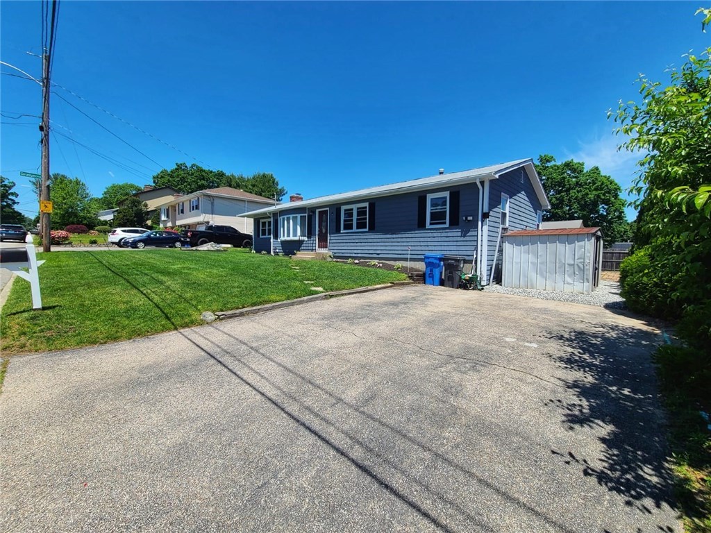 140 Rutland Street Cranston, RI 02920 - Photo 2 of 27