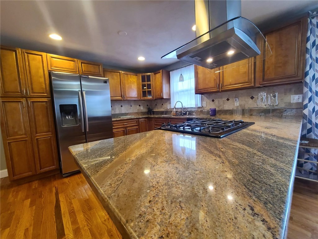 140 Rutland Street Cranston, RI 02920 - Photo 10 of 27