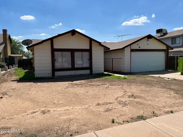 $1,795 | 7827 West College Drive, Phoenix, AZ 85033