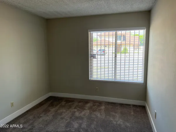 $1,795 | 7827 West College Drive, Phoenix, AZ 85033