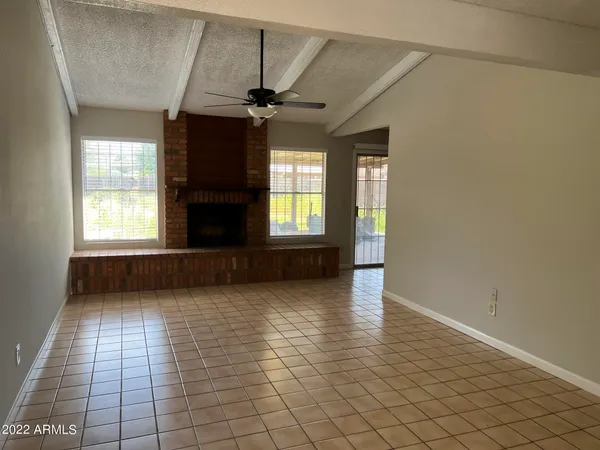 $1,795 | 7827 West College Drive, Phoenix, AZ 85033