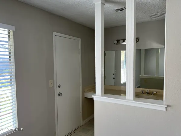 $1,795 | 7827 West College Drive, Phoenix, AZ 85033