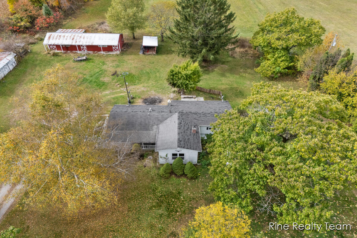 876 North Briggs Road Quincy, MI 49082 - Photo 17 of 28 IMG_1020