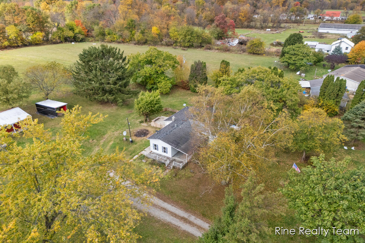 876 North Briggs Road Quincy, MI 49082 - Photo 18 of 28 IMG_1021