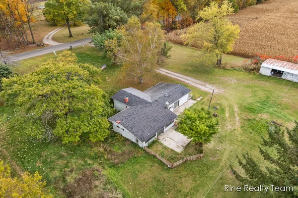 $123,000 | 876 North Briggs Road, Quincy, MI 49082