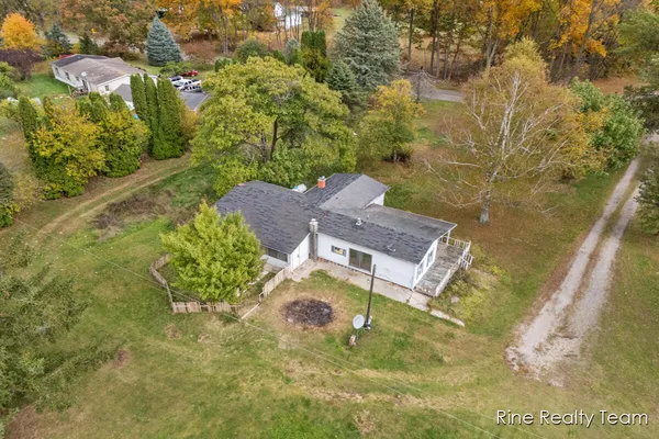 $123,000 | 876 North Briggs Road, Quincy, MI 49082